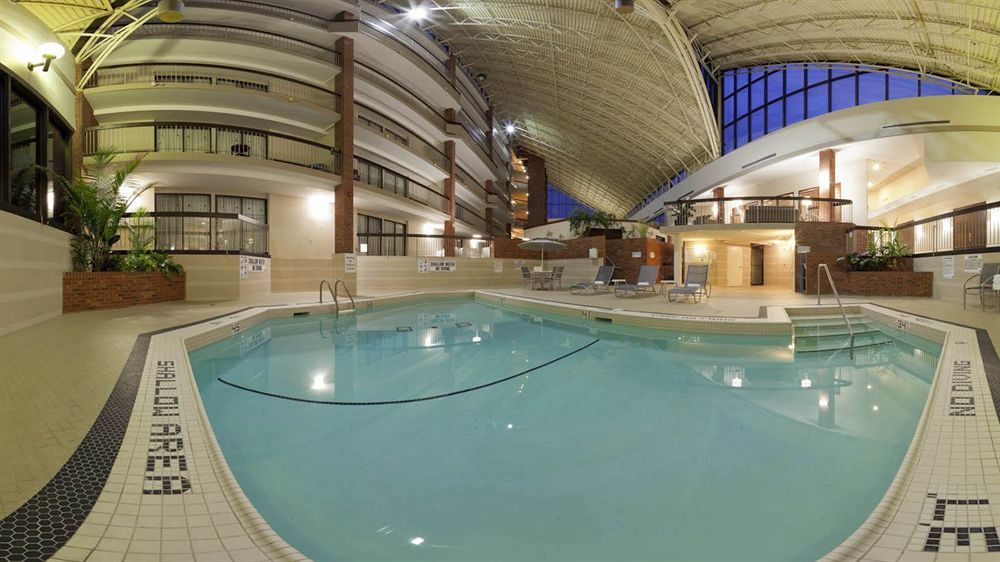 Holiday Inn Oakville Centre By Ihg Eksteriør bilde